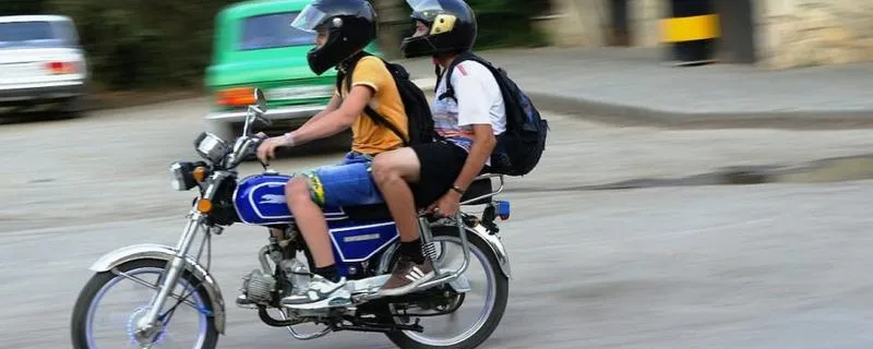 Gdzie najlepiej ubezpieczyć motorower? Praktyczny przewodnik dla kierowców