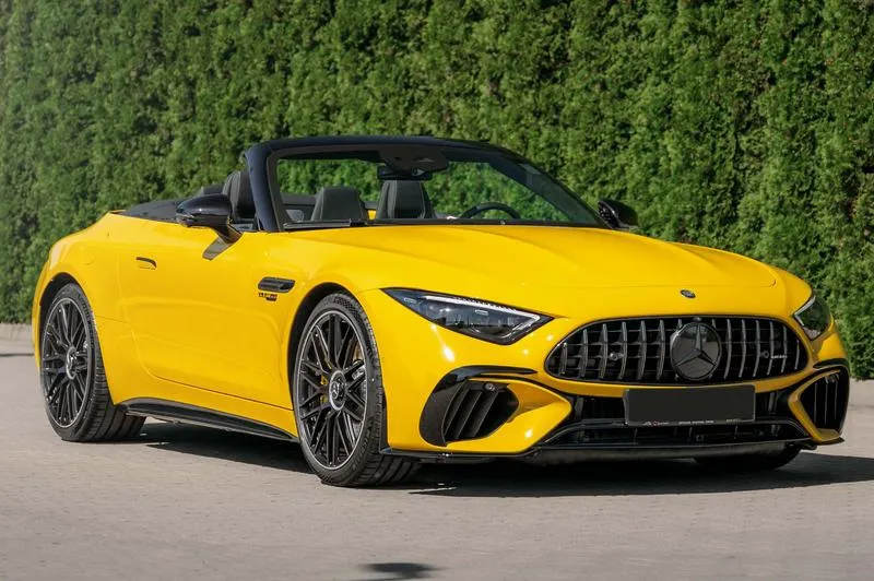 Jakie są kluczowe różnice między Mercedes-AMG a standardowymi modelami?